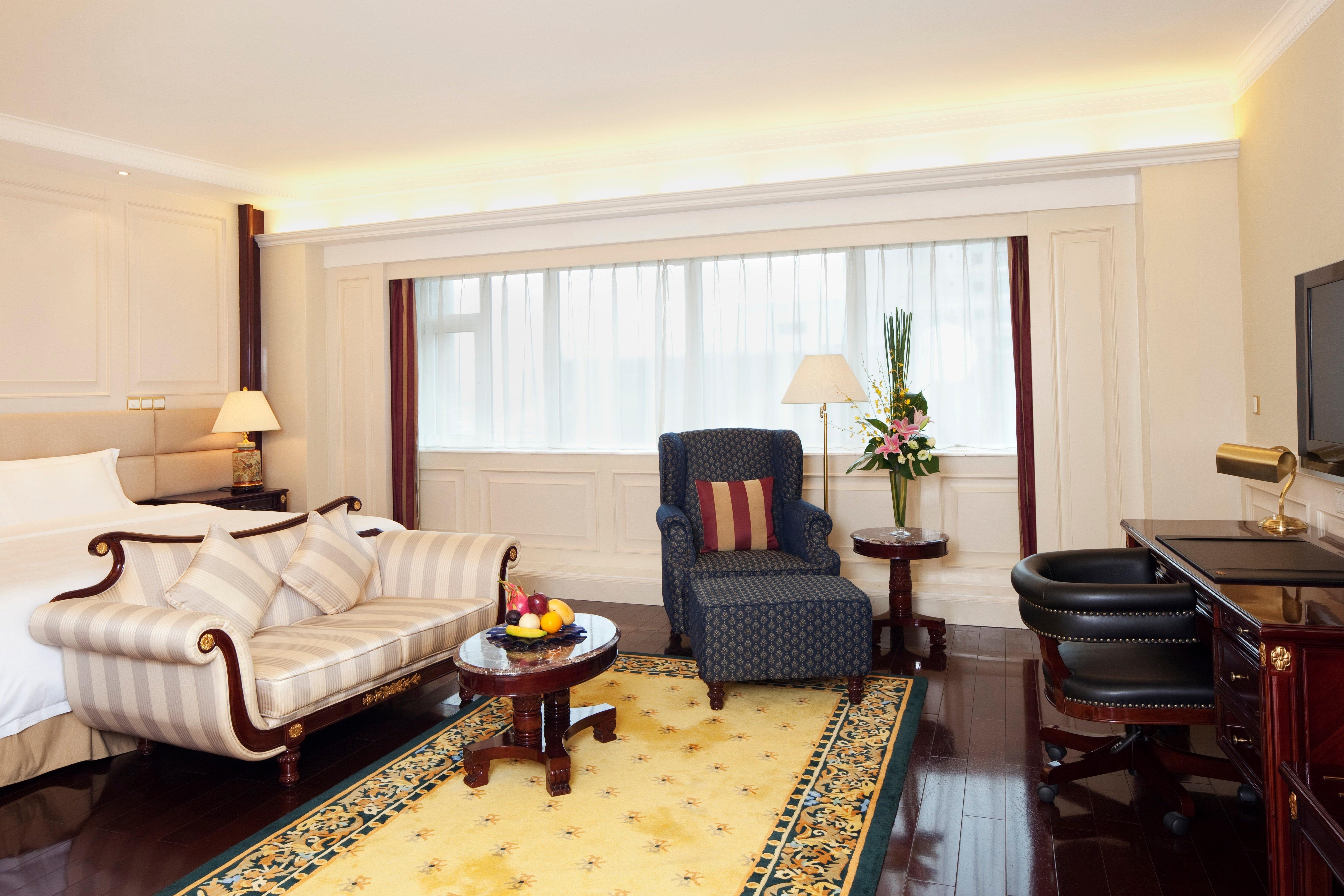 Crowne Plaza Landmark Shenzhen: Border-Close Retreat with Heated Pool Exterior photo